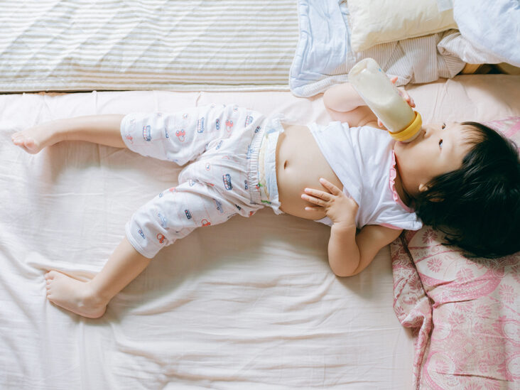 susu untuk bayi sembelit tidak berkesan jika anak bergantung sepenuh padanya tanpa mengambil serat dan nutrisi lain